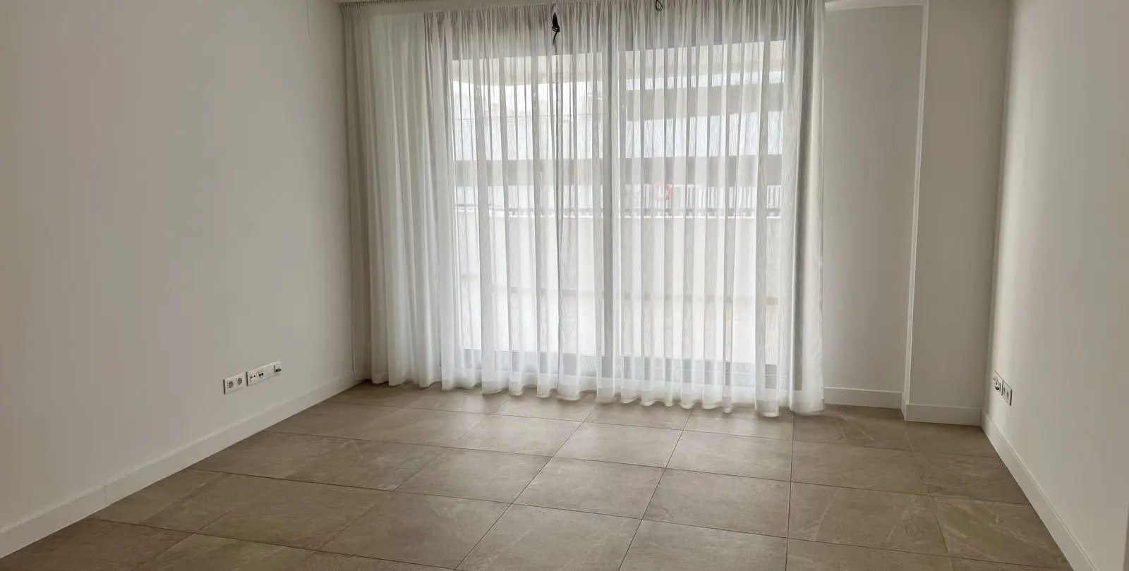 Продажа апартаментов на среднем этаже в Estepona 7