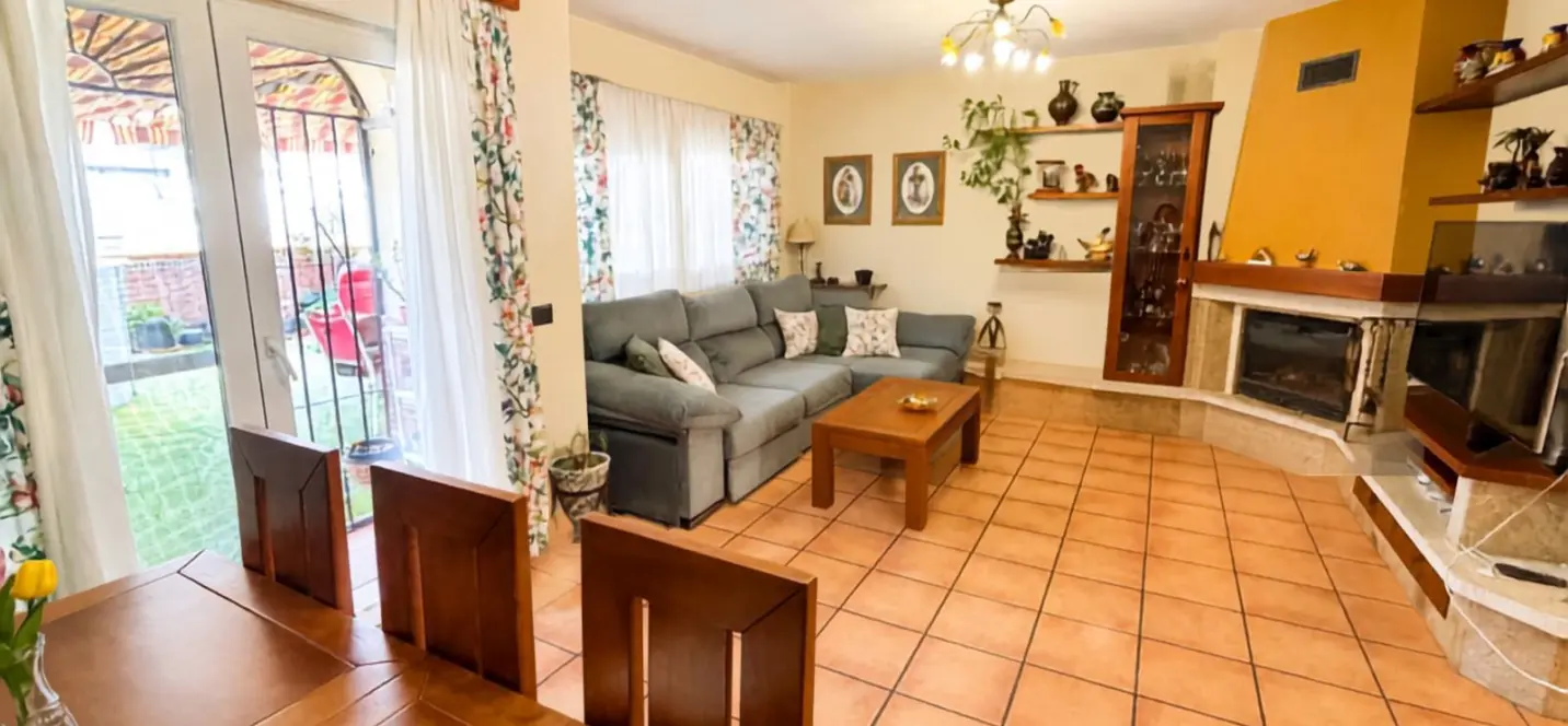 Продажа таунхауса в Alhaurín de la Torre 4