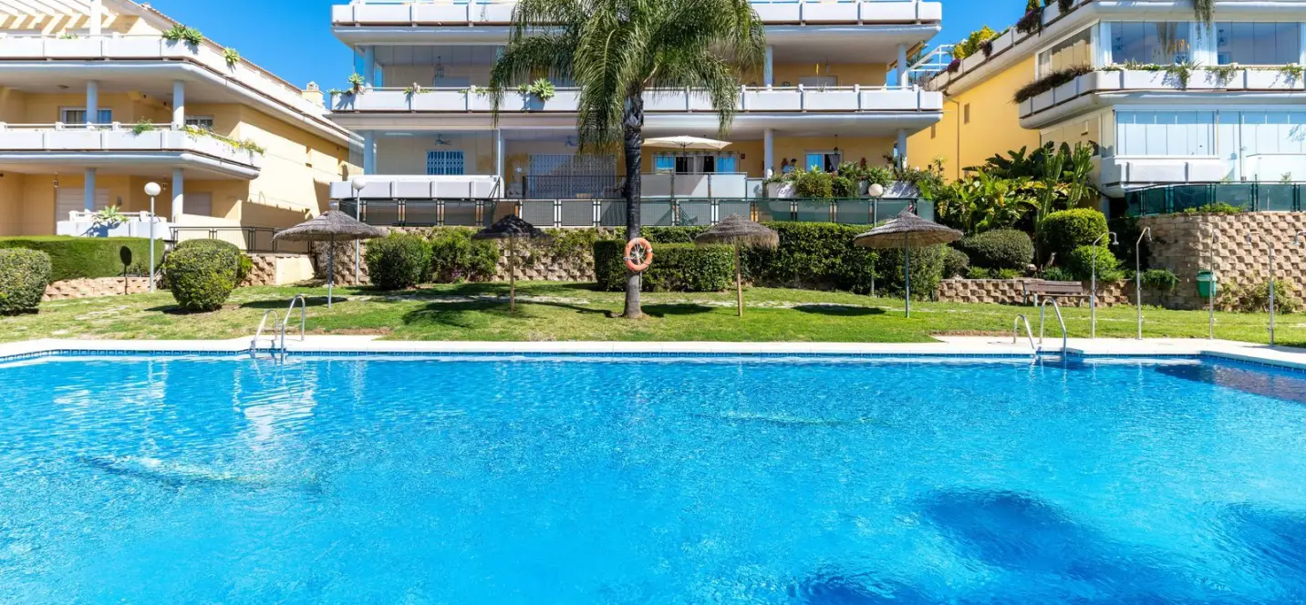 Sale of ground floor apartment in Cabopino 0