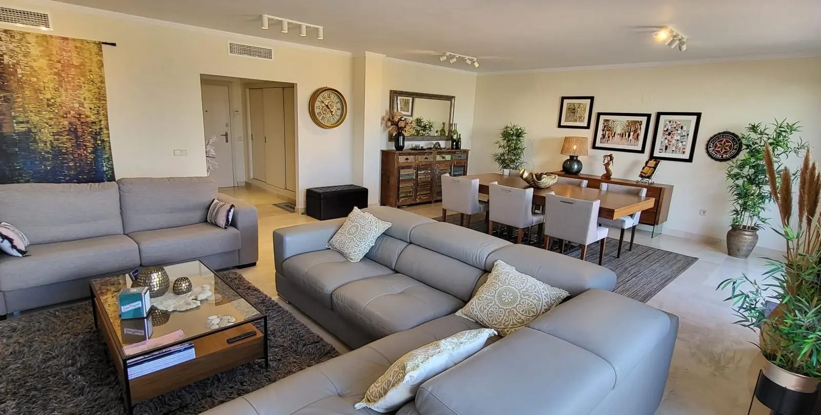 Sale of penthouse in Casares 3