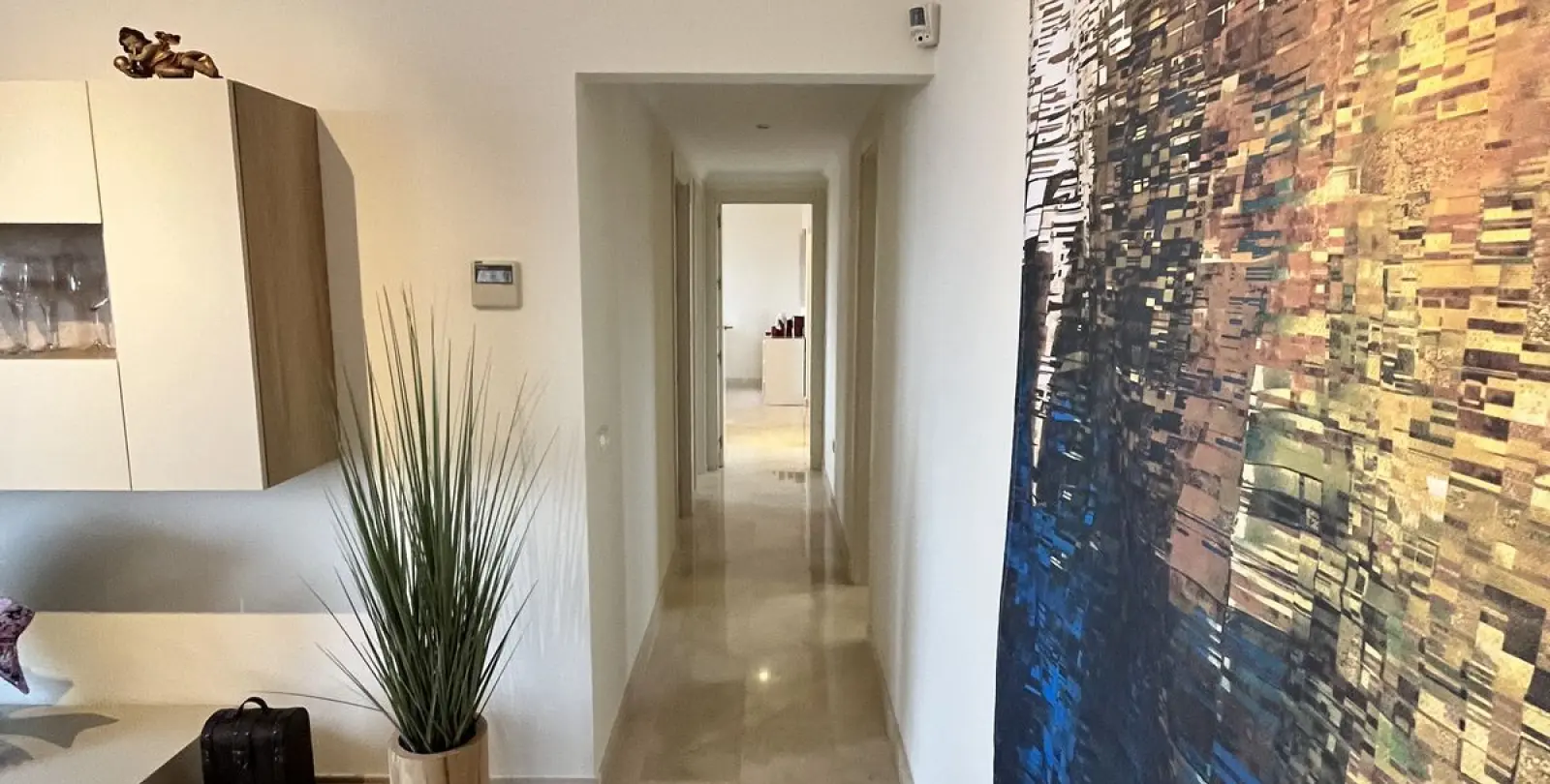 Sale of penthouse in Casares 40