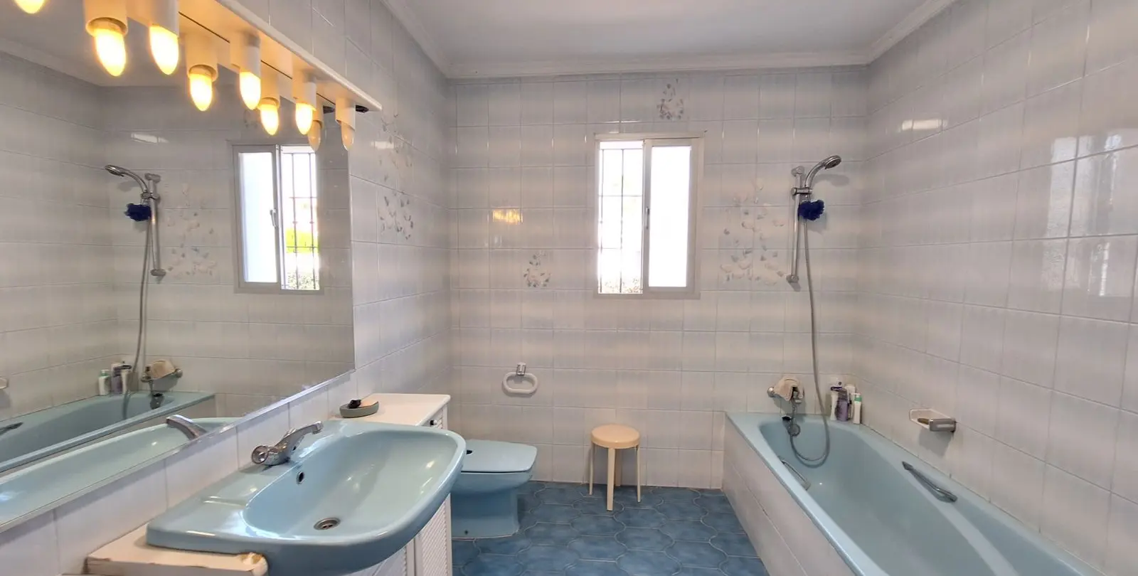 Venta de villa independiente en Estepona 17