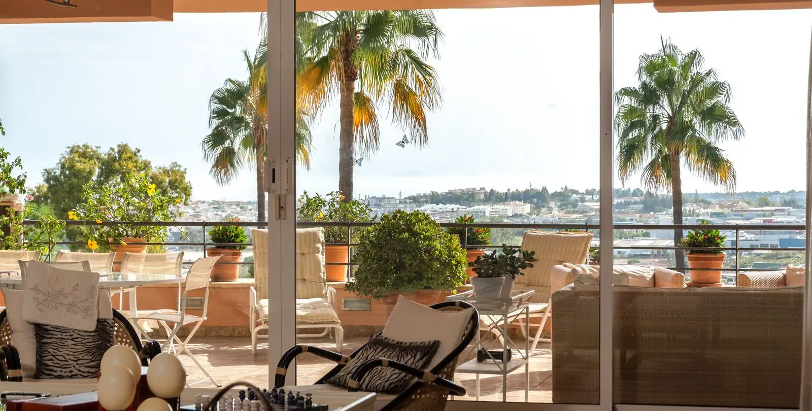 Sale of middle floor apartment in Nueva Andalucía 11