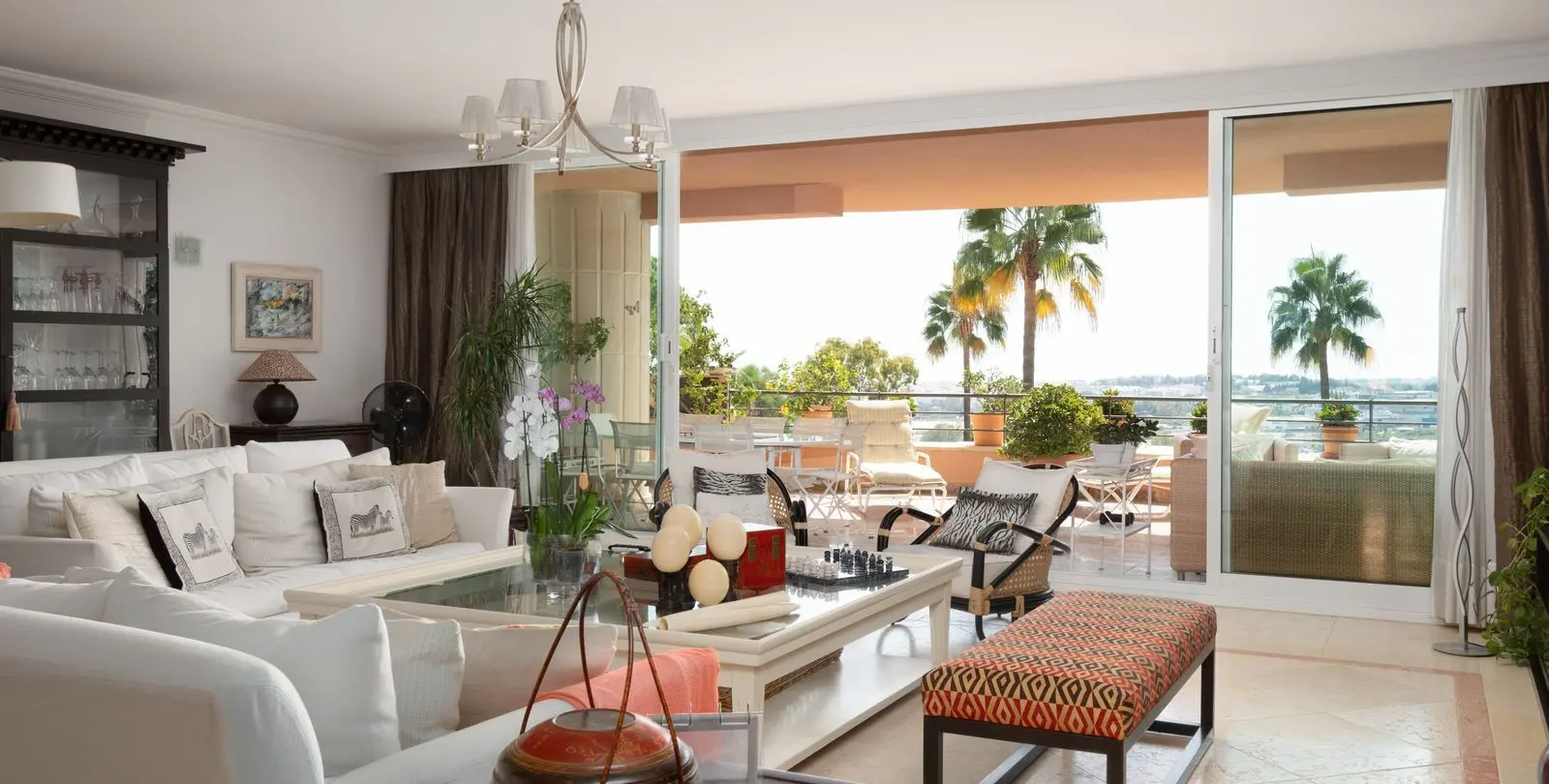 Sale of middle floor apartment in Nueva Andalucía 18
