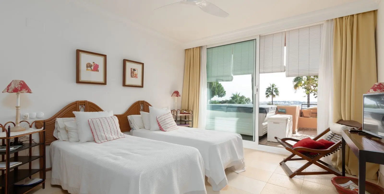 Sale of middle floor apartment in Nueva Andalucía 21