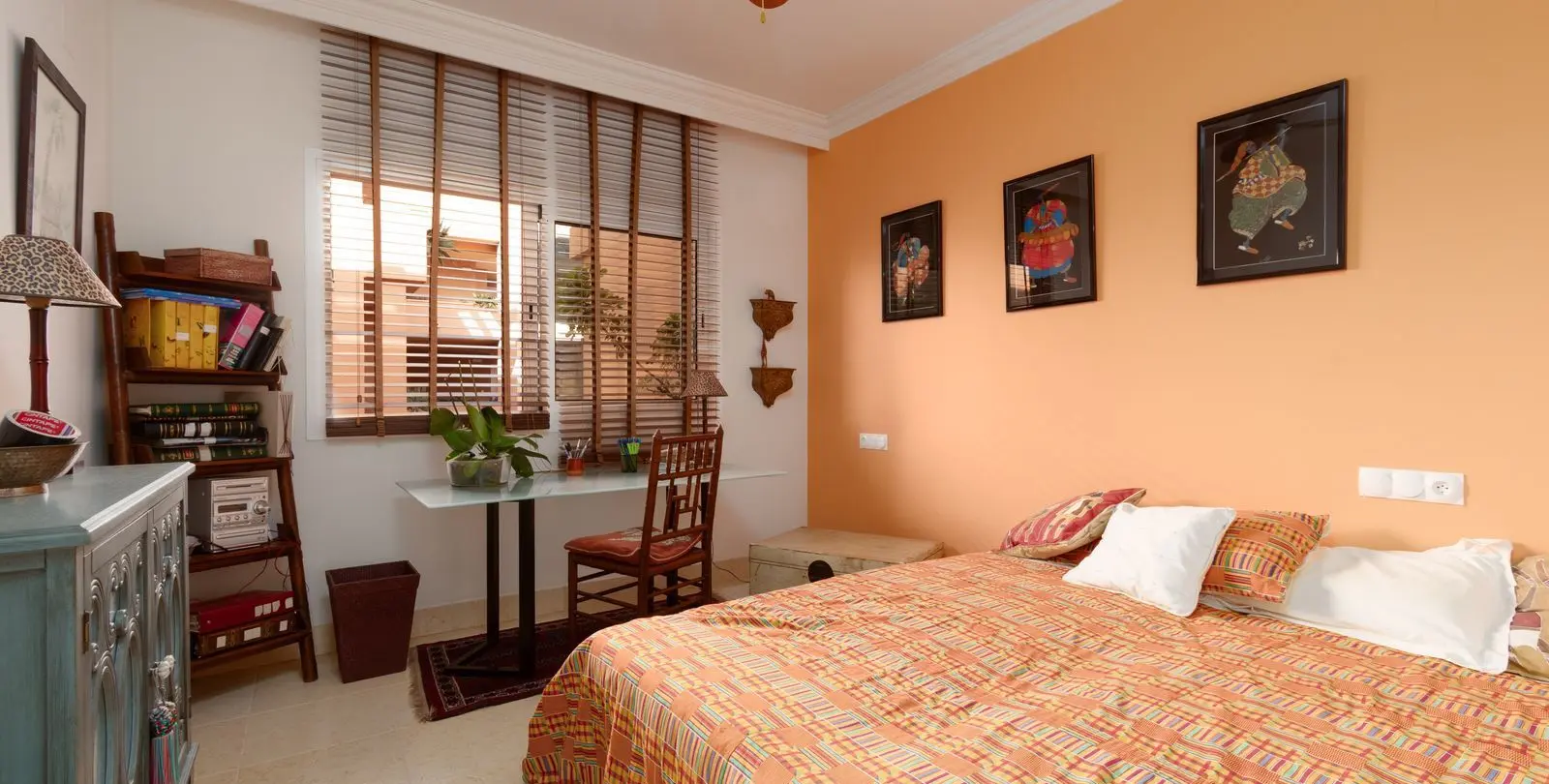 Sale of middle floor apartment in Nueva Andalucía 29