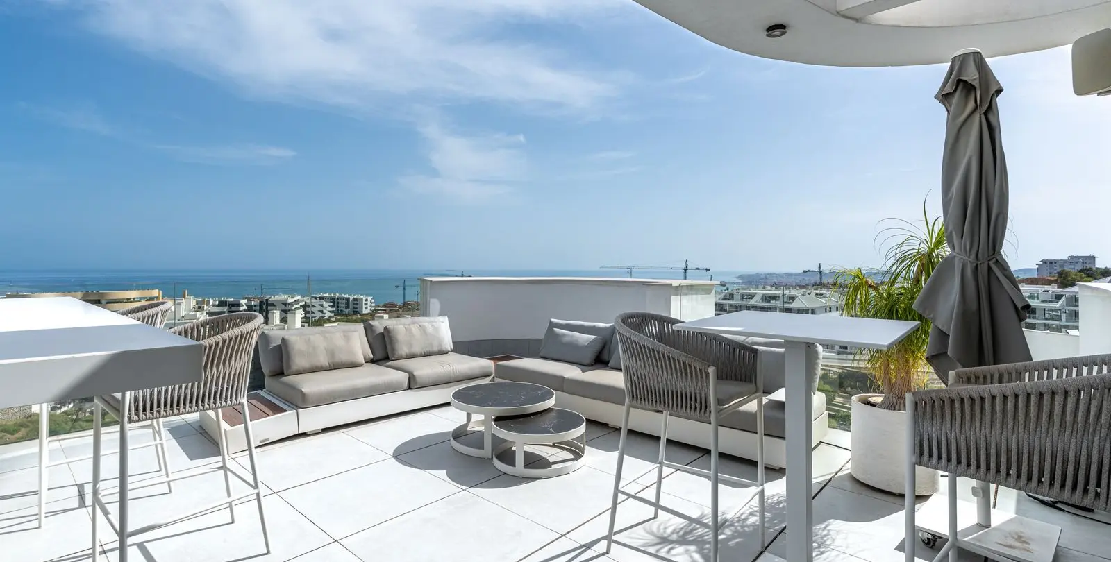 Sale of penthouse in Fuengirola 2