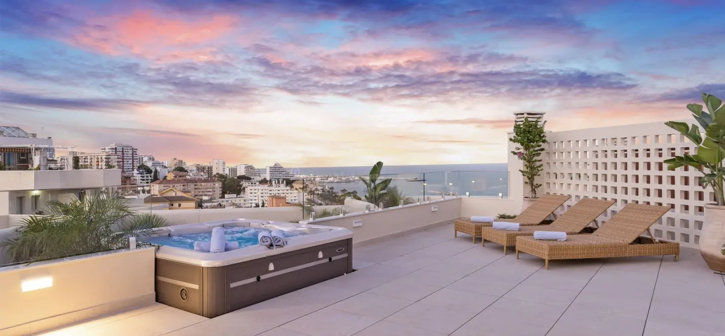 Sale of penthouse in Benalmadena Costa 1