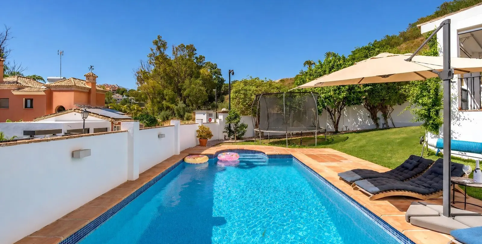 Sale of semi-detached house in Nueva Andalucía 4