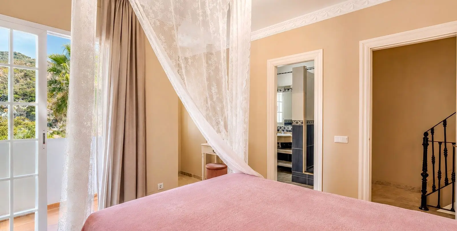 Sale of semi-detached house in Nueva Andalucía 67