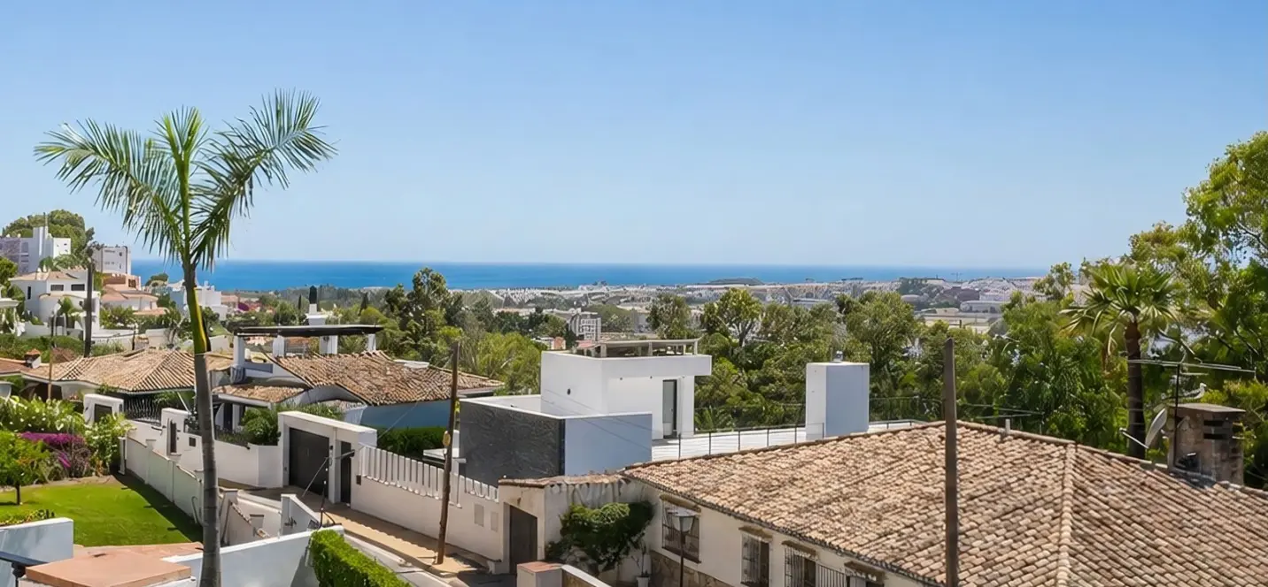 Sale of detached villa in Nueva Andalucía 2