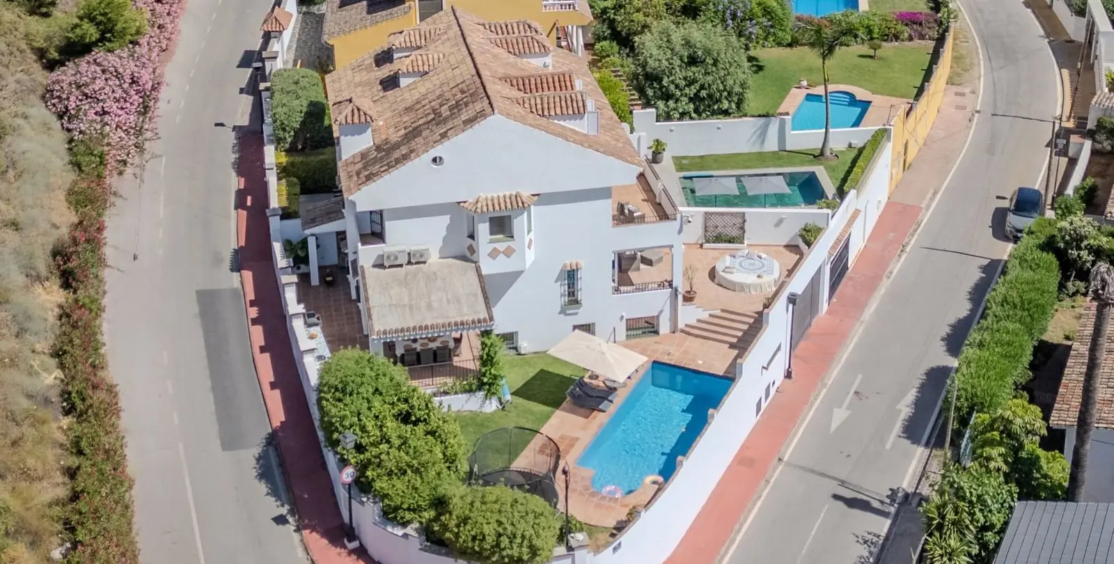 Sale of detached villa in Nueva Andalucía 6
