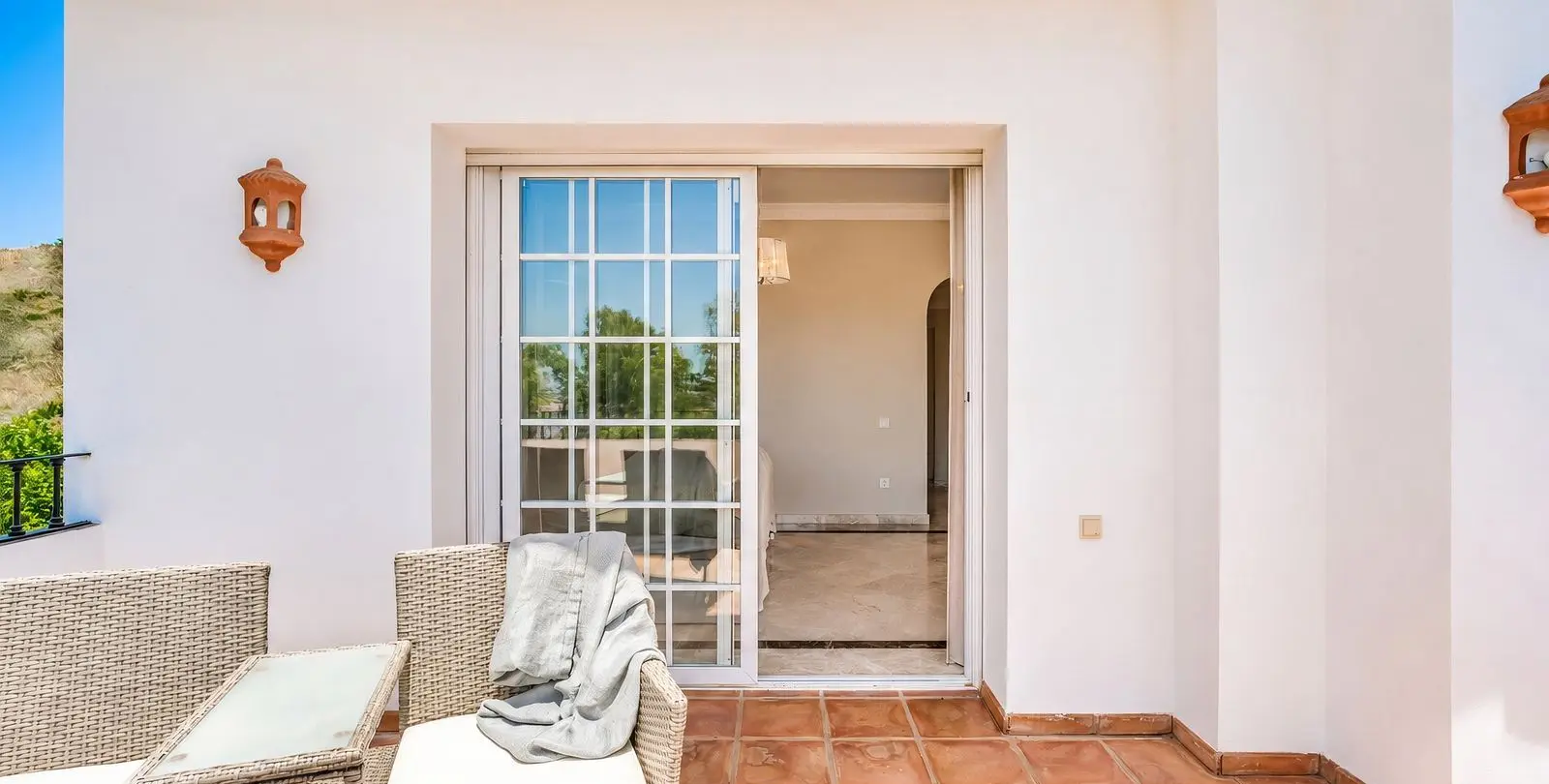 Sale of detached villa in Nueva Andalucía 36