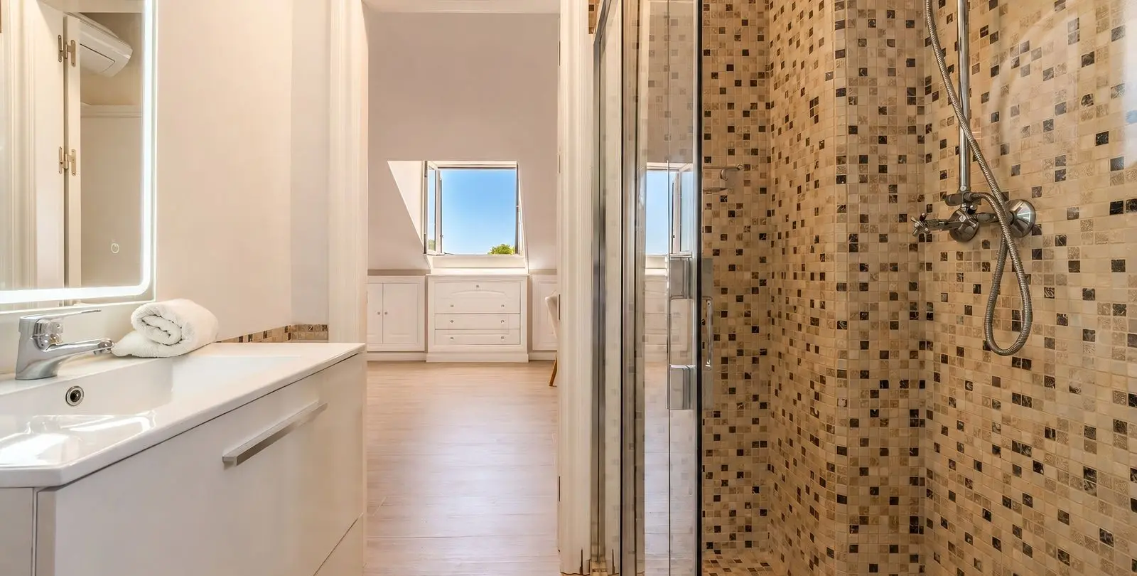 Sale of detached villa in Nueva Andalucía 47
