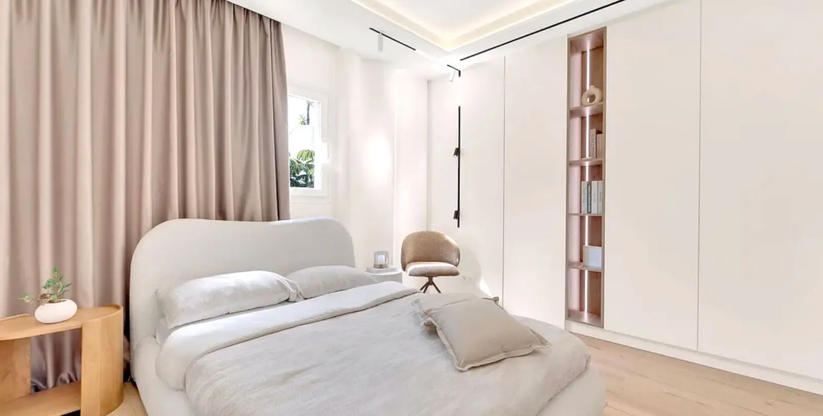 Venta de apartamento en planta media en Nagüeles 7