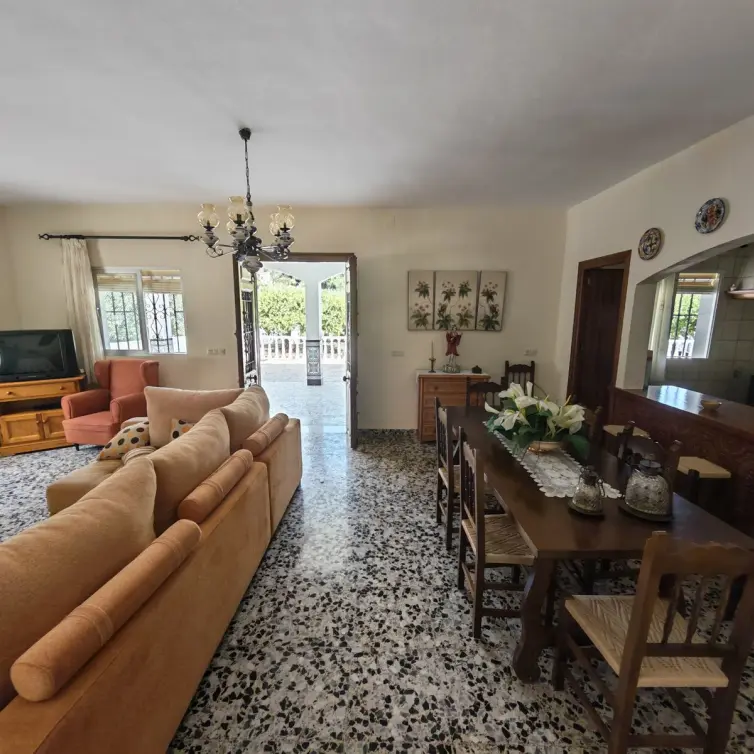 Venta de villa independiente en Estepona