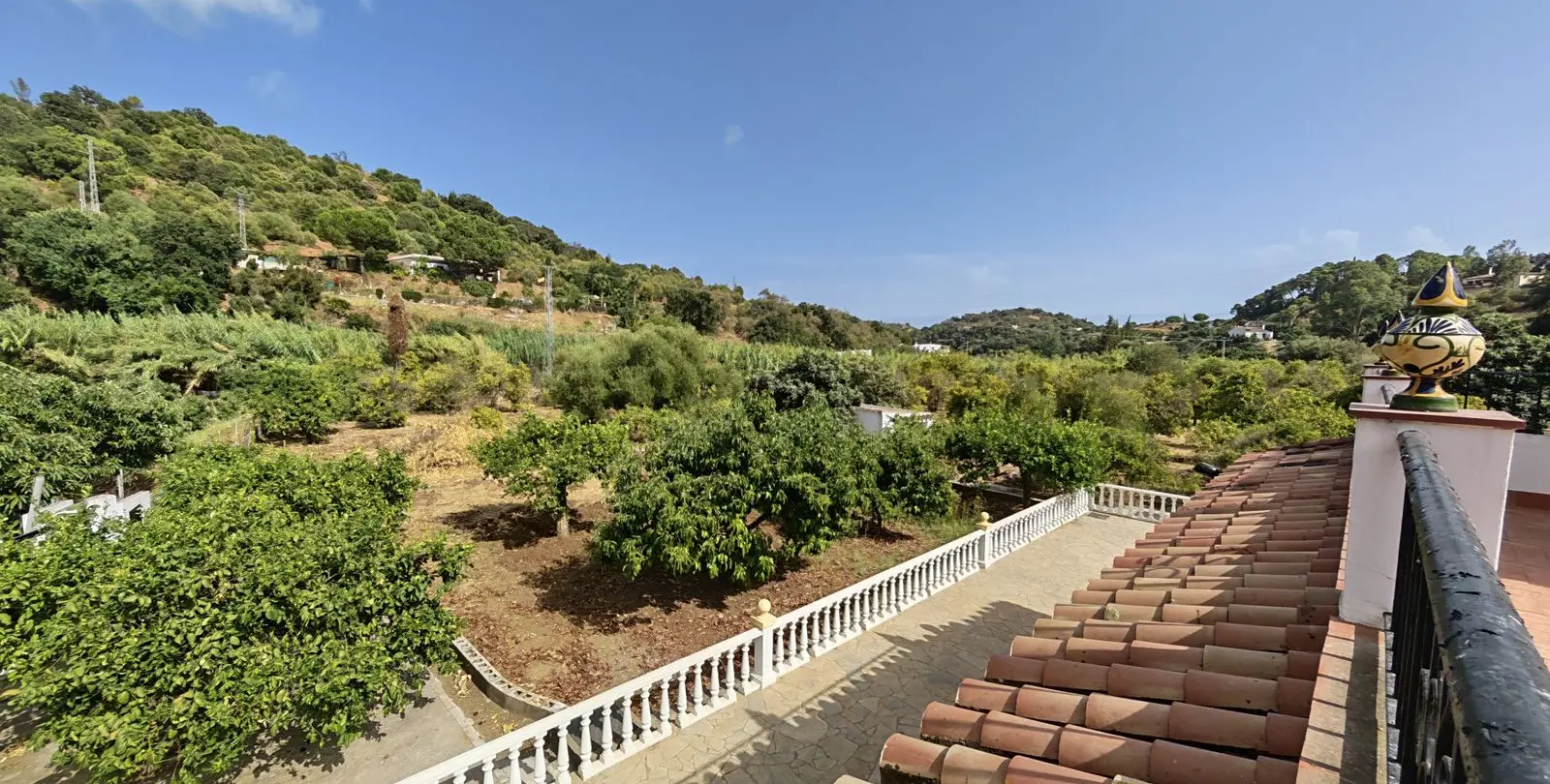 Venta de villa independiente en Estepona 36