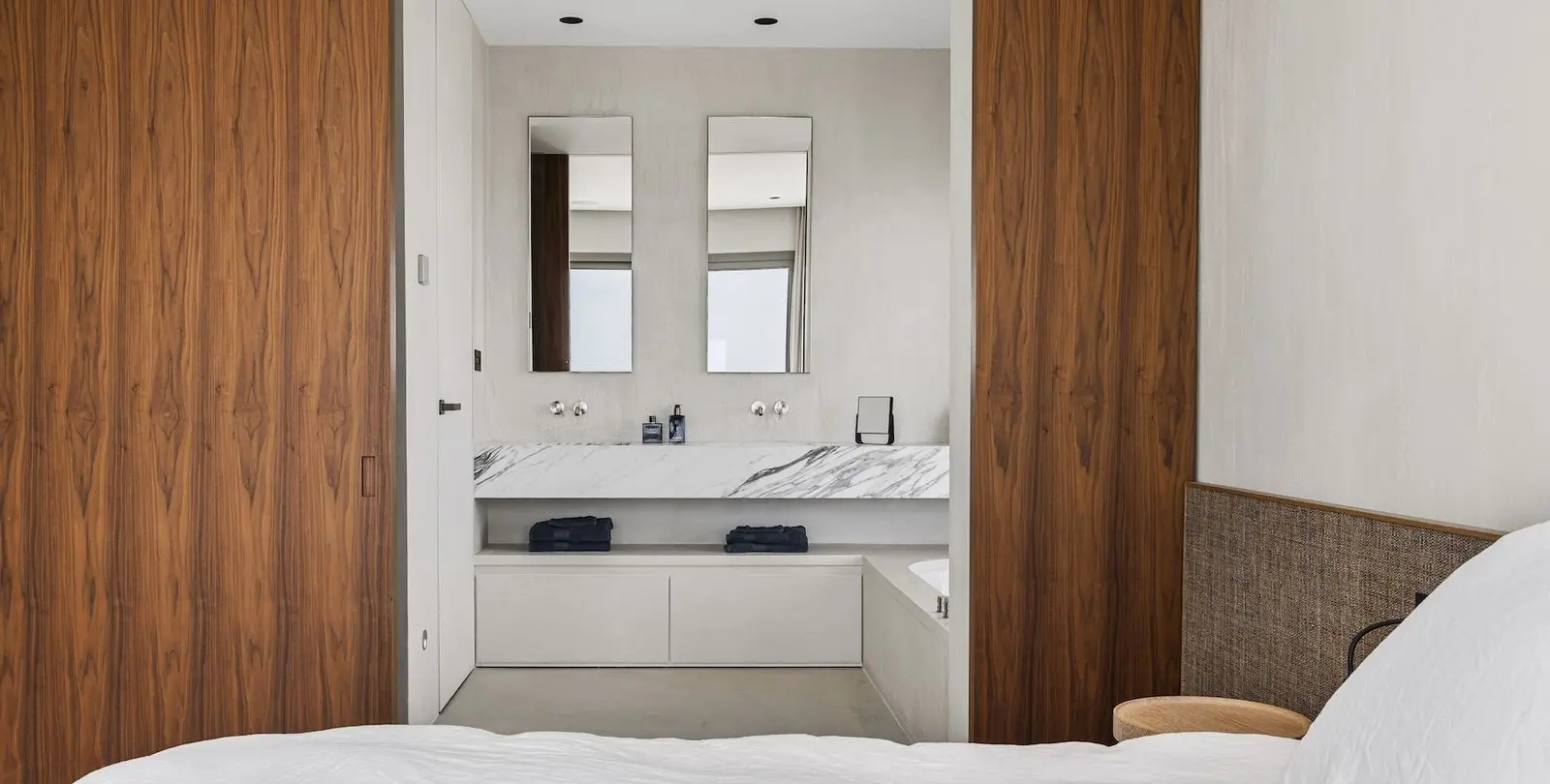 Venta de apartamento en planta media en La Quinta 20