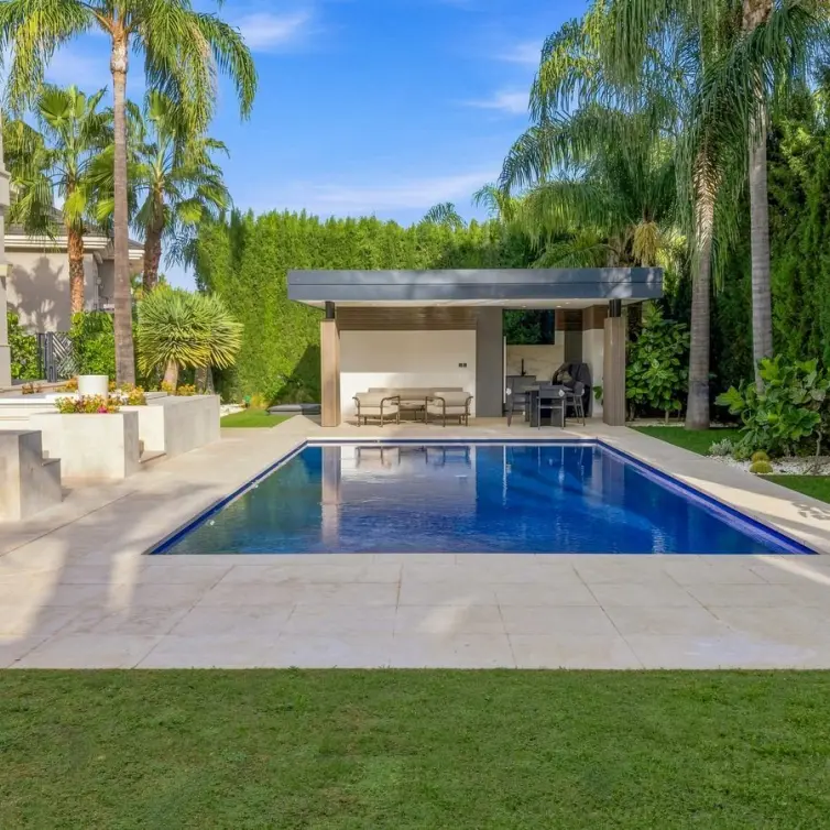 Venta de villa independiente en Los Flamingos