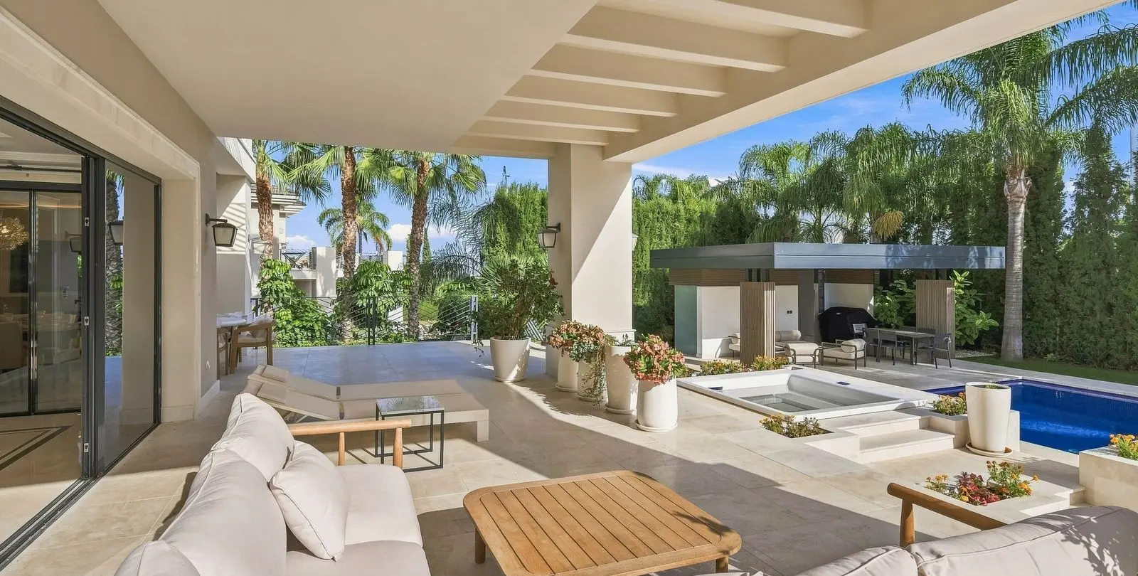 Venta de villa independiente en Los Flamingos 8