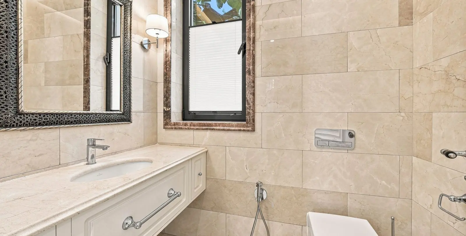 Venta de villa independiente en Los Flamingos 42