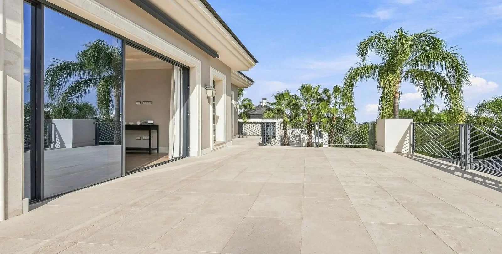 Venta de villa independiente en Los Flamingos 59