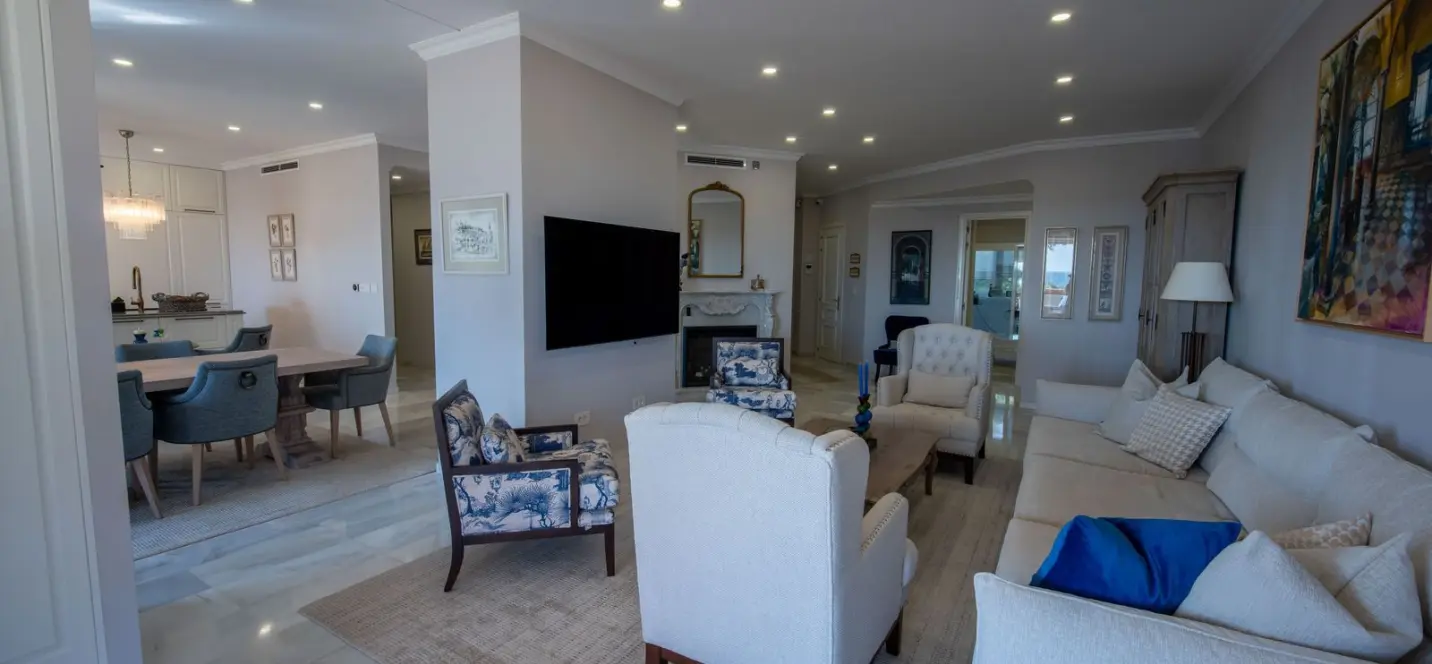 Venta de apartamento en planta media en Río Real 1