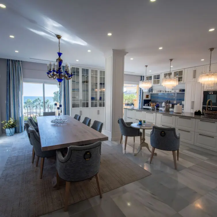 Venta de apartamento en planta media en Río Real