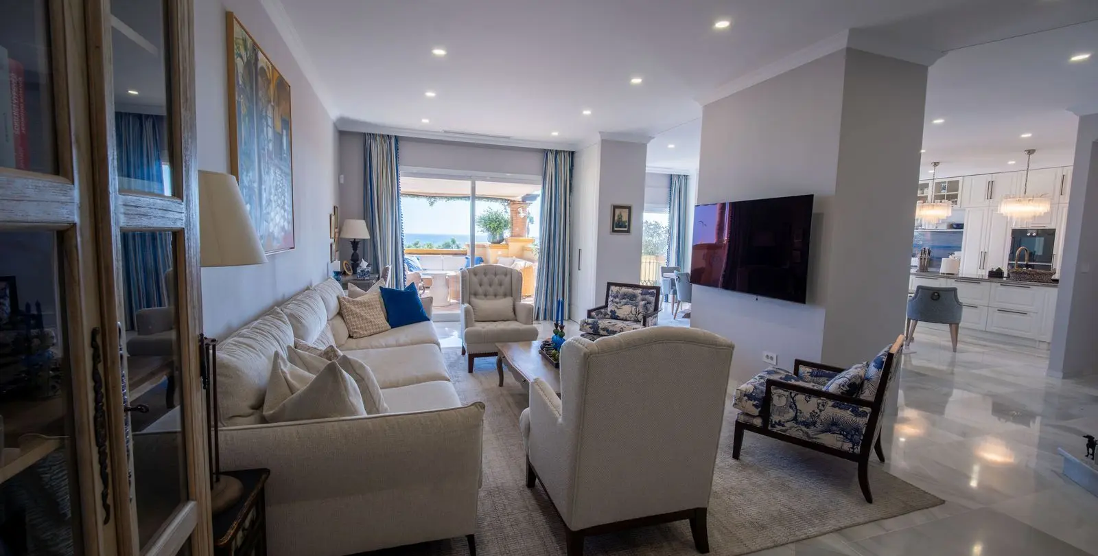 Venta de apartamento en planta media en Río Real 5