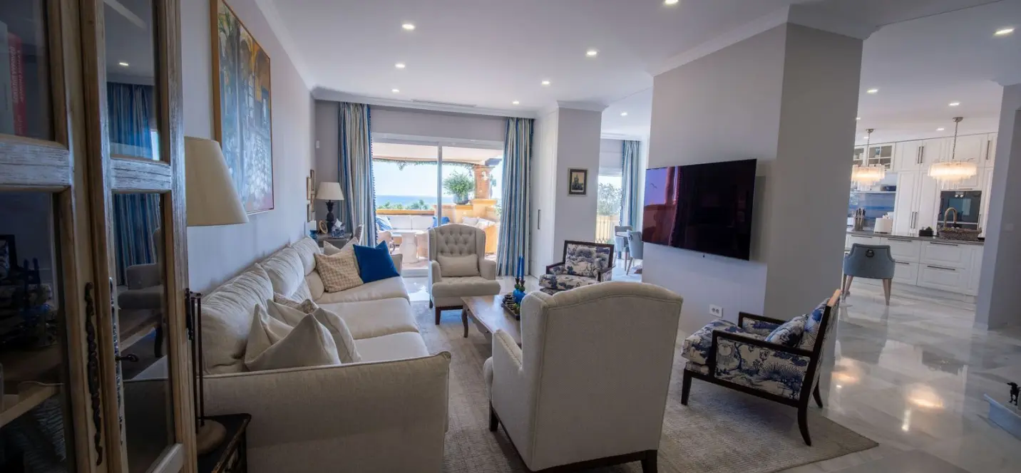 Venta de apartamento en planta media en Río Real 4