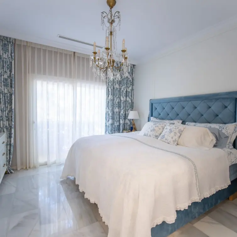 Venta de apartamento en planta media en Río Real