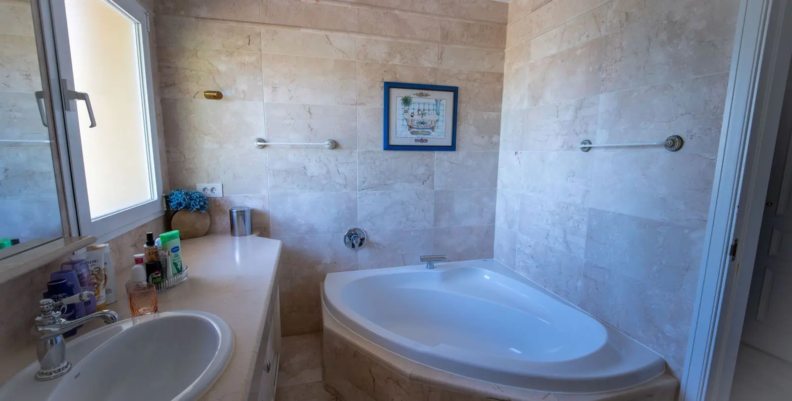 Venta de apartamento en planta media en Río Real 14