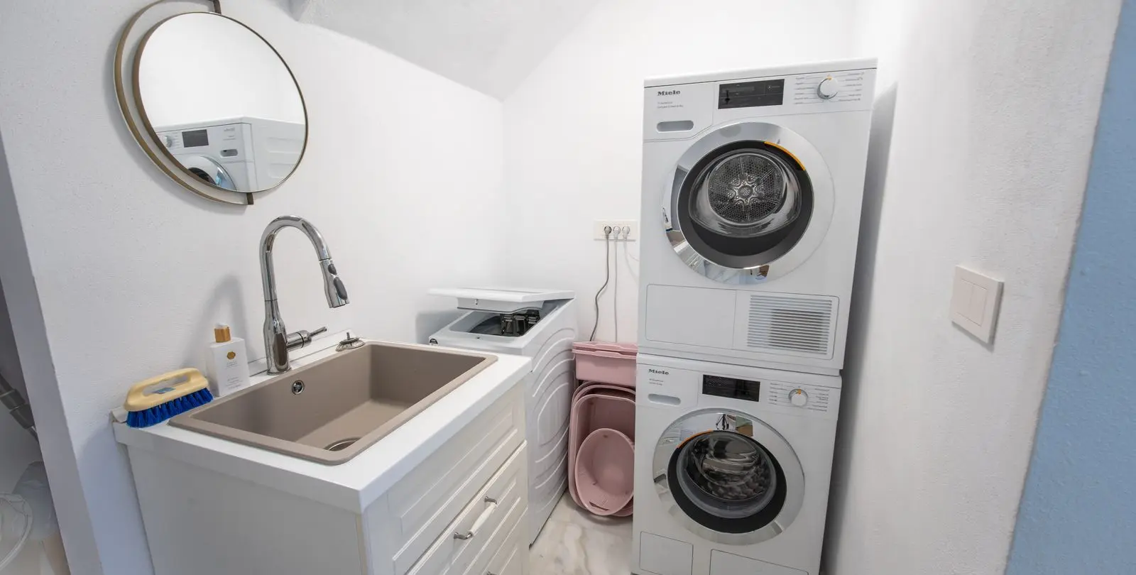Venta de apartamento en planta media en Río Real 39