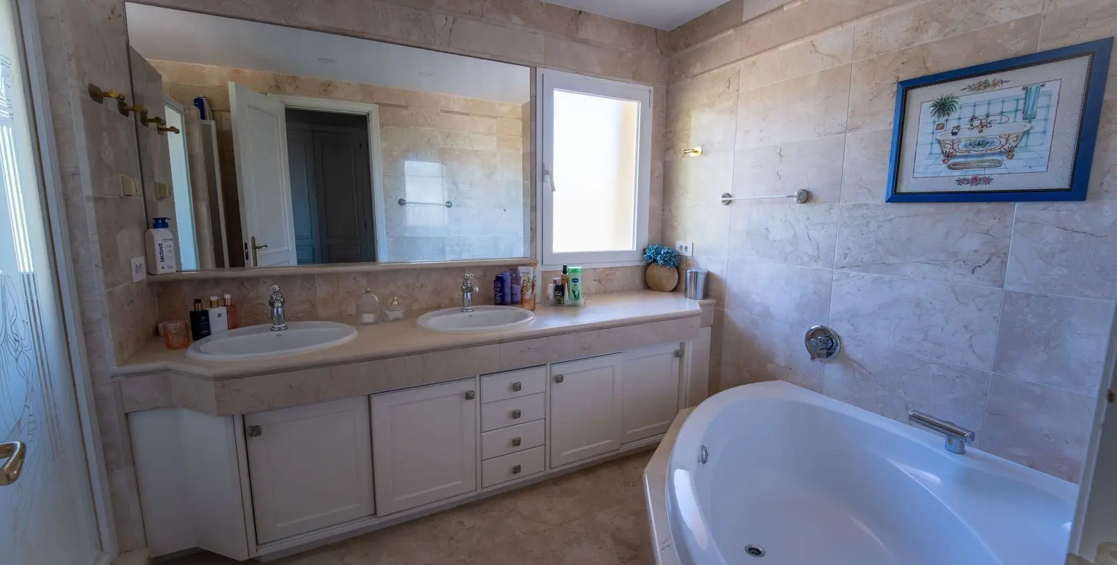Venta de apartamento en planta media en Río Real 42