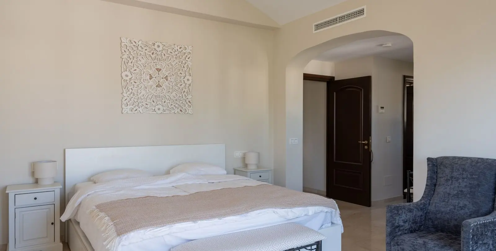 Venta de villa independiente en El Rosario 15