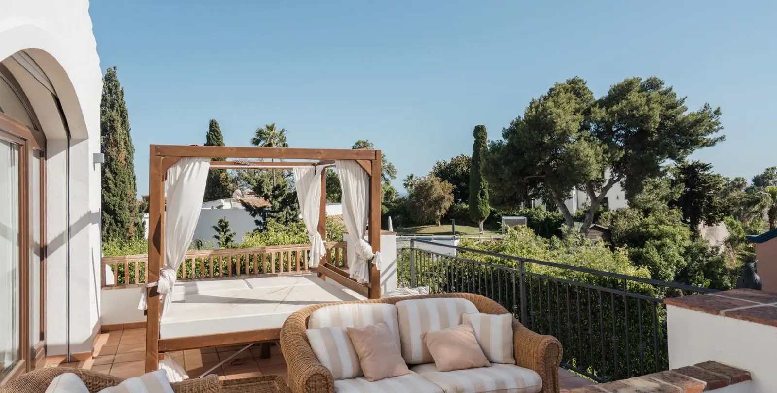 Venta de villa independiente en El Rosario 23