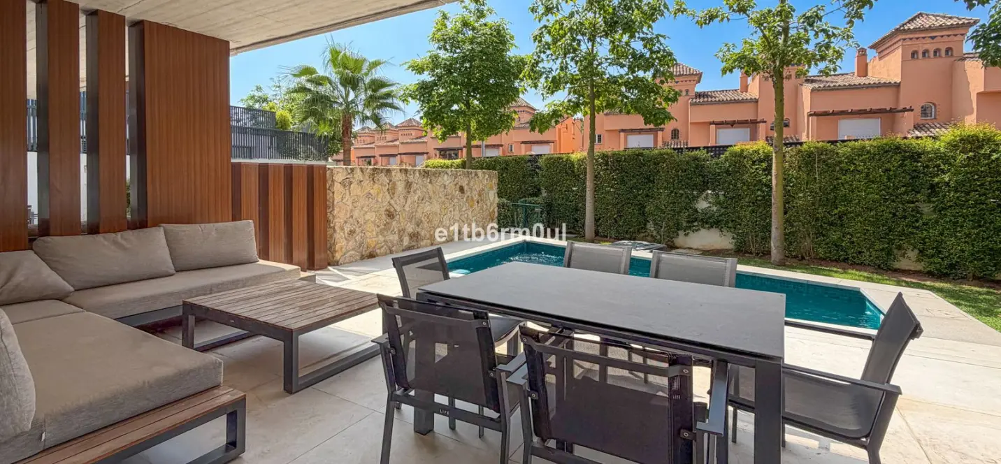 Venta de casa pareada en The Golden Mile 1