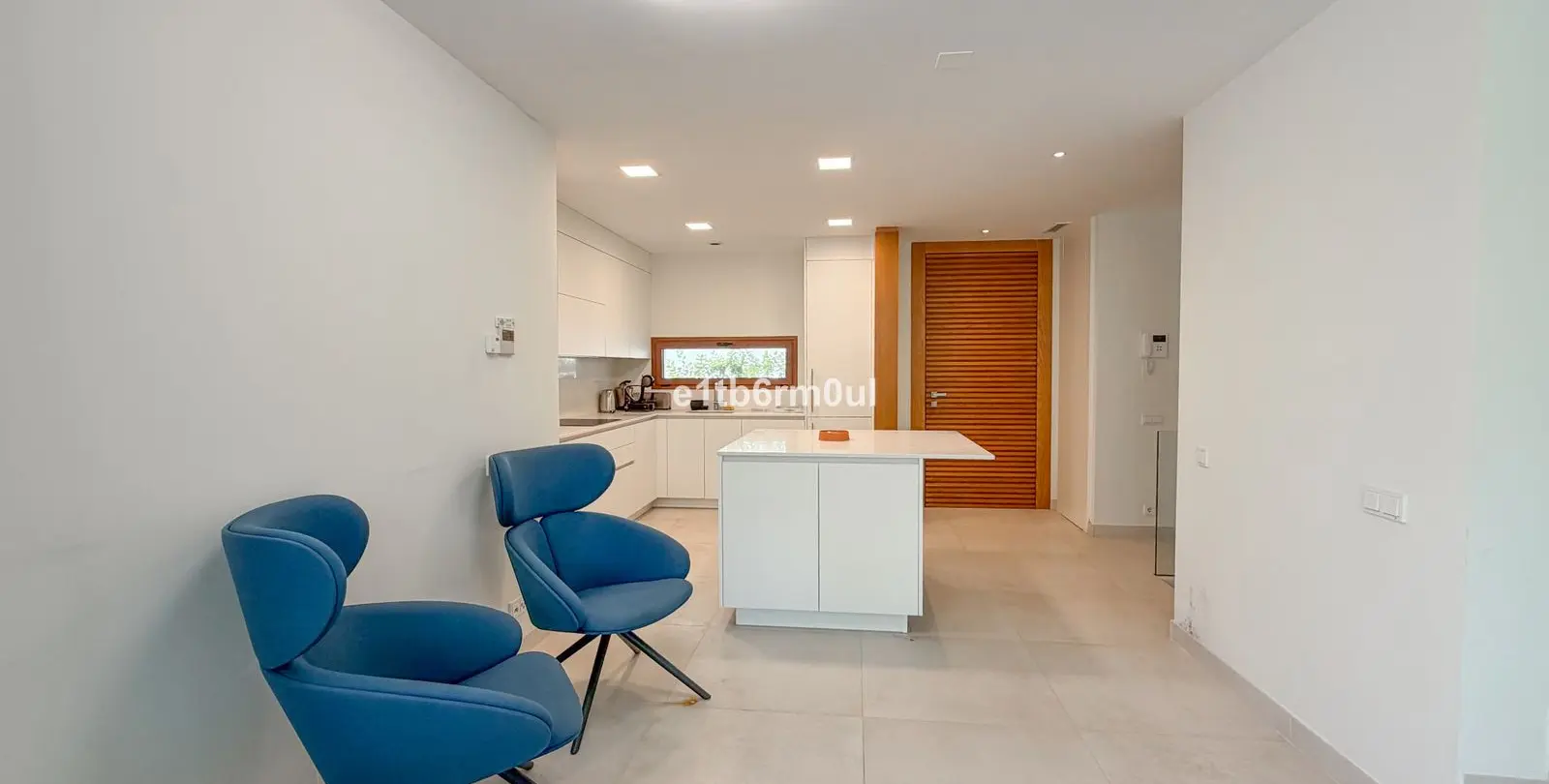 Sale of semi-detached house in The Golden Mile 8