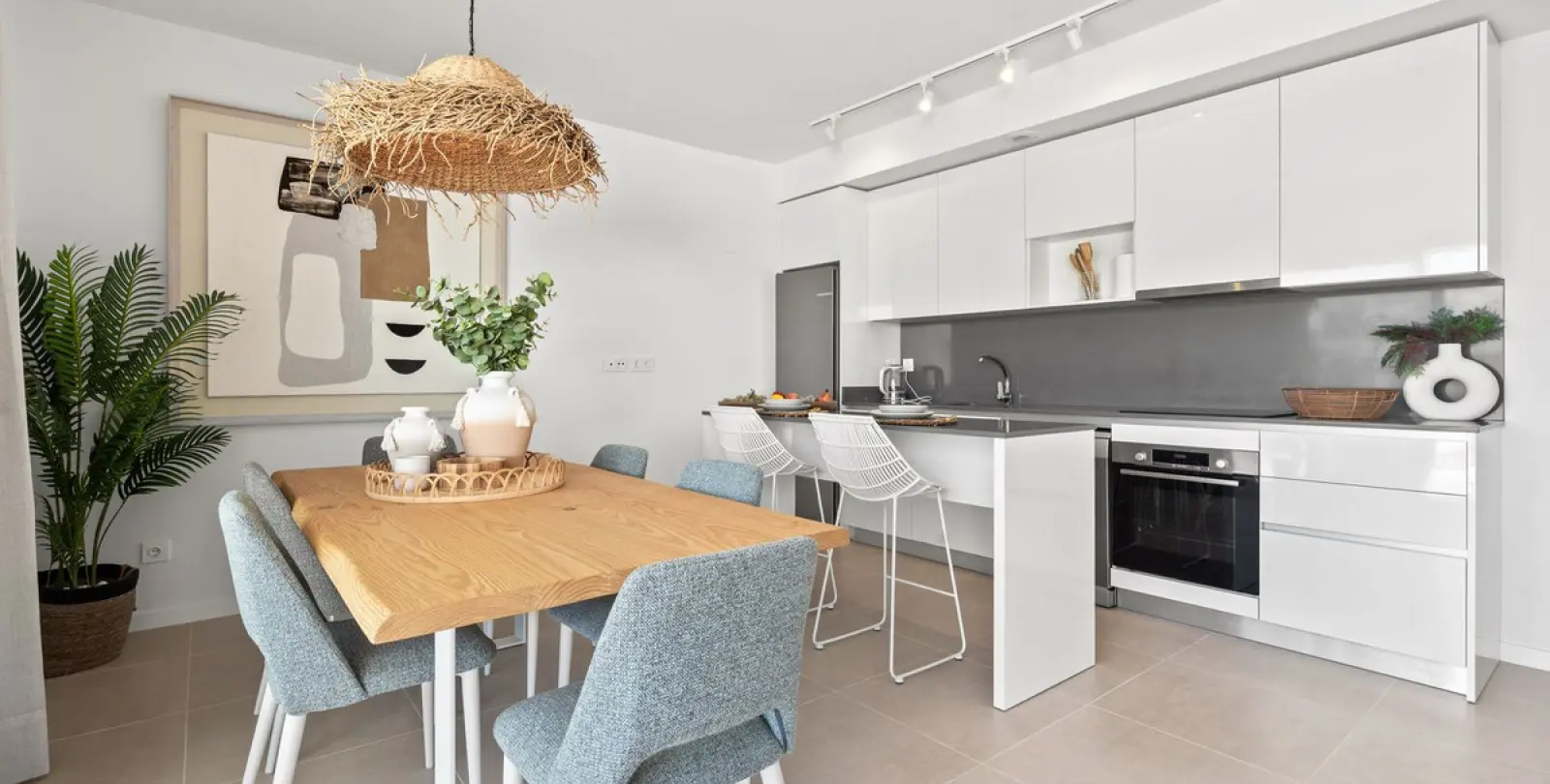 Alquiler a largo plazo de apartamento en planta baja en Bel Air 7