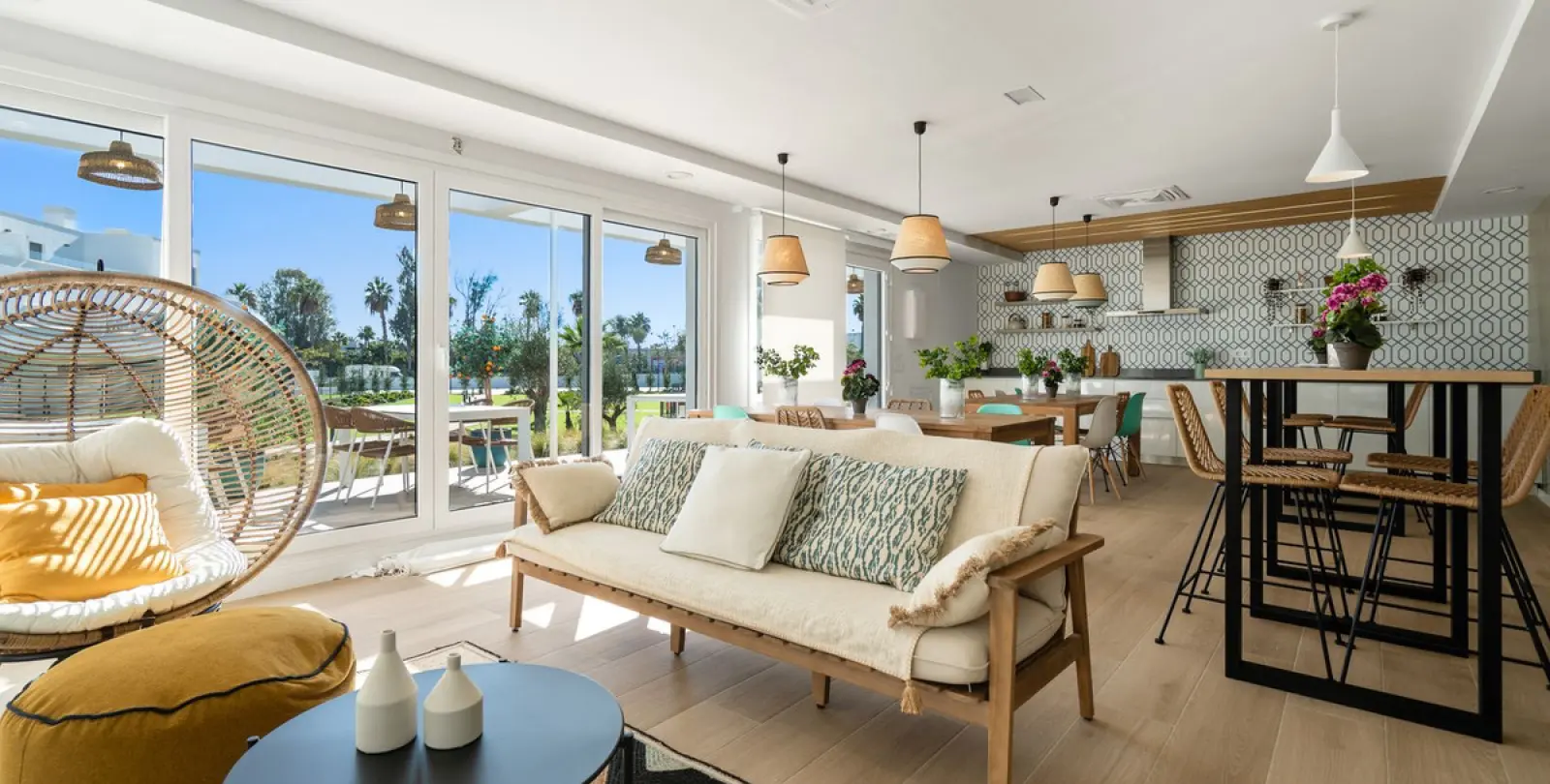 Alquiler a largo plazo de apartamento en planta baja en Bel Air 17