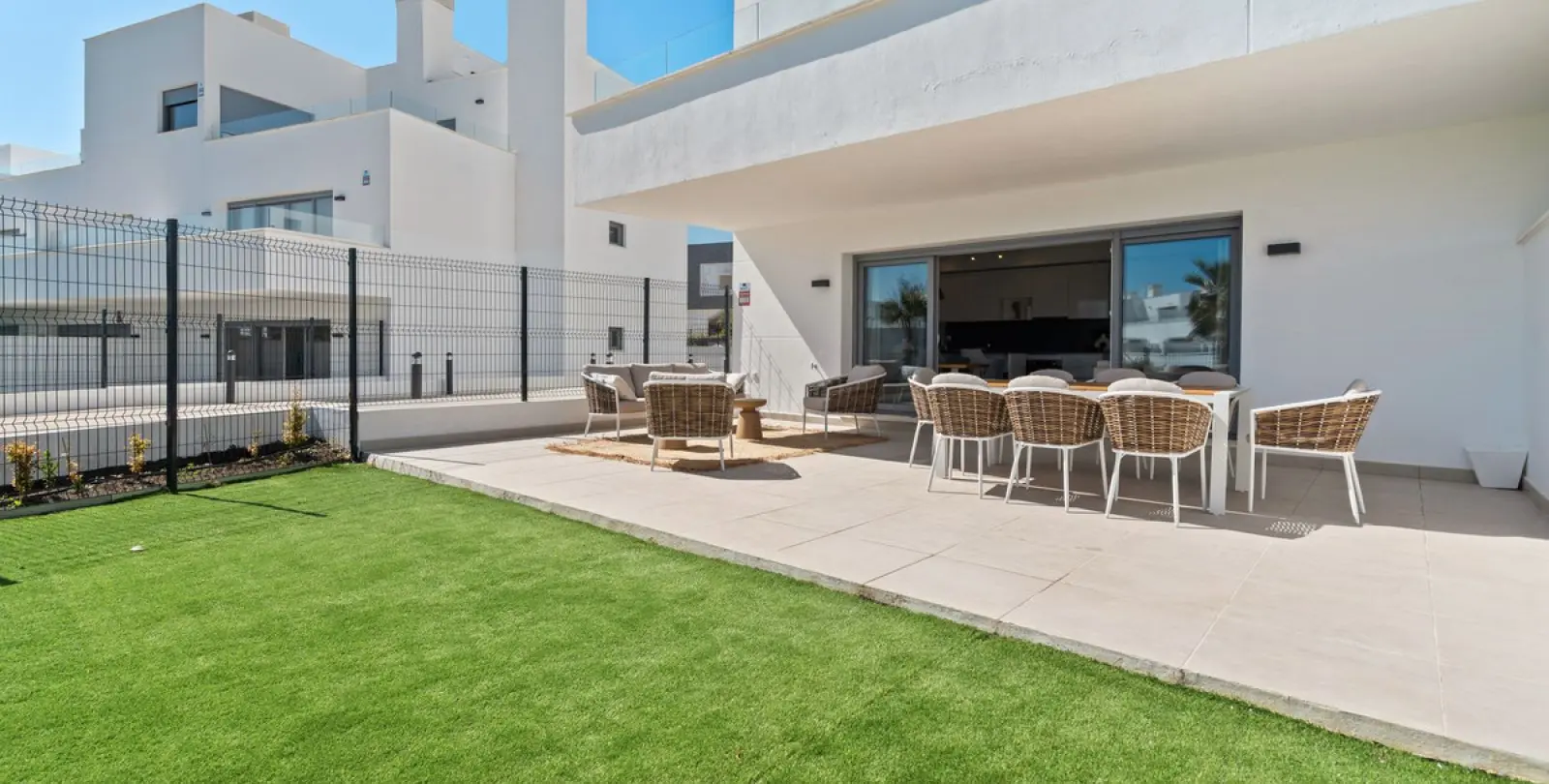 Alquiler a largo plazo de apartamento en planta baja en Bel Air 20