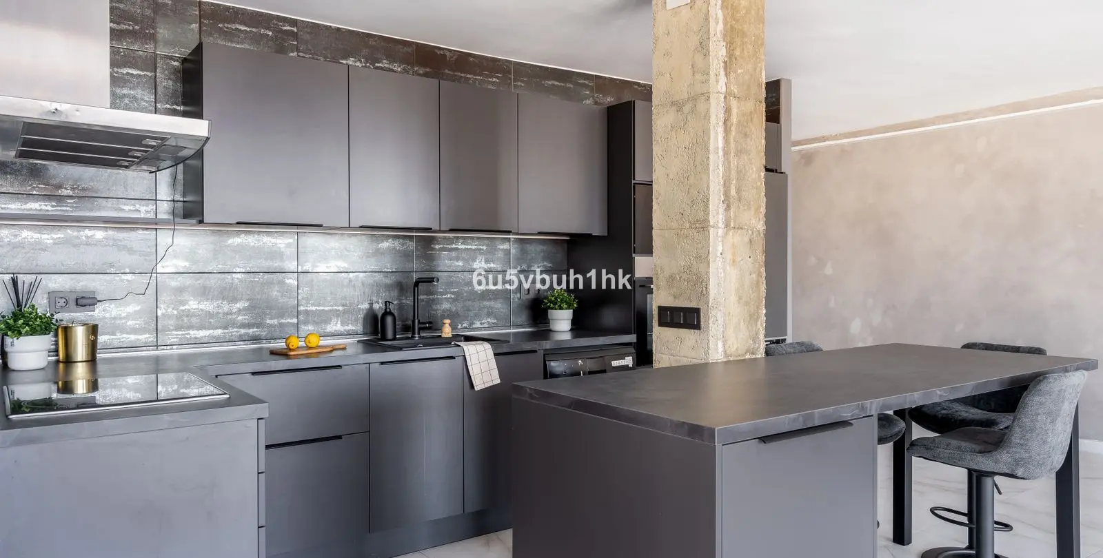 Venta de apartamento en planta media en Las Lagunas 11