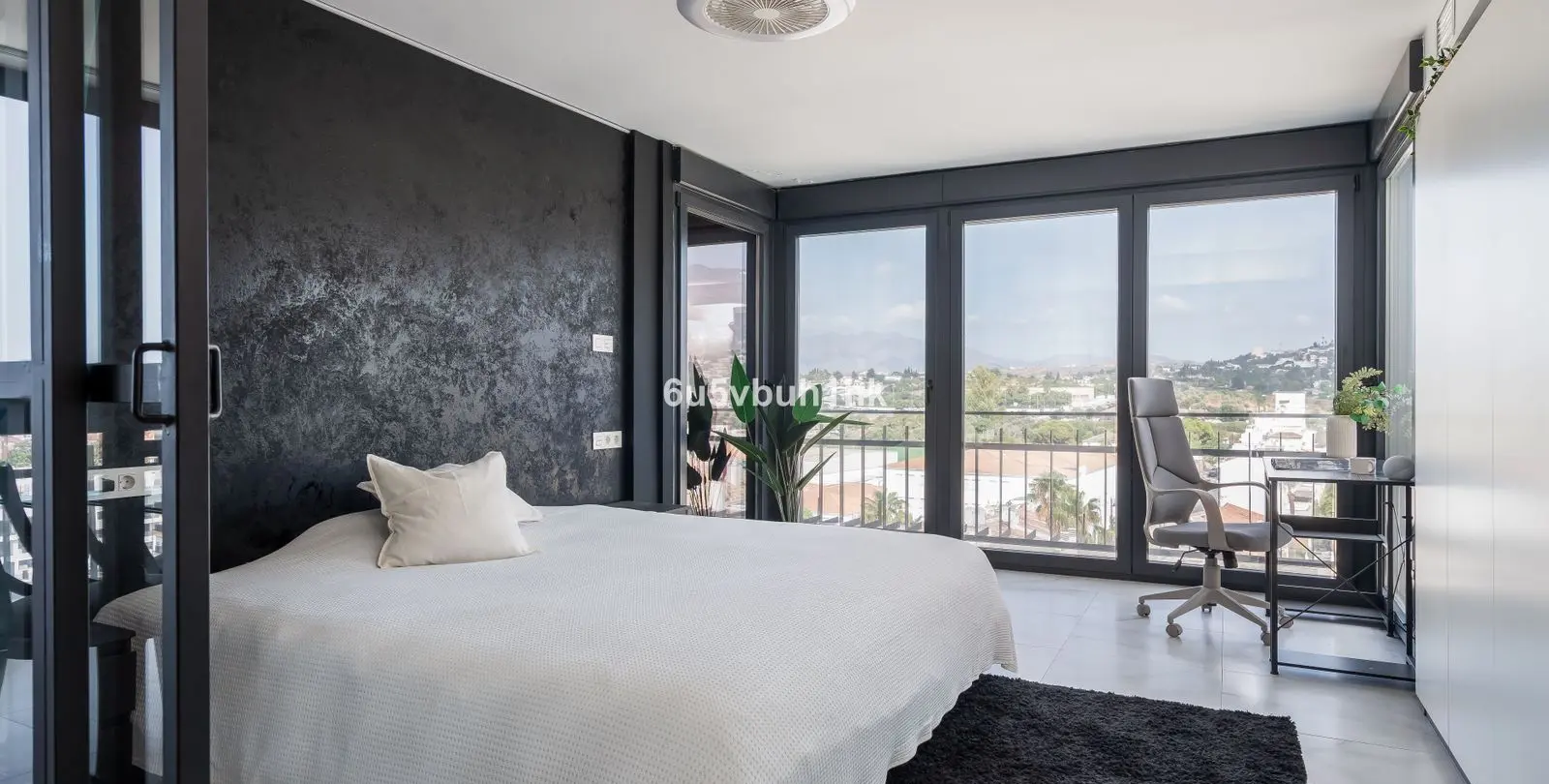 Venta de apartamento en planta media en Las Lagunas 20