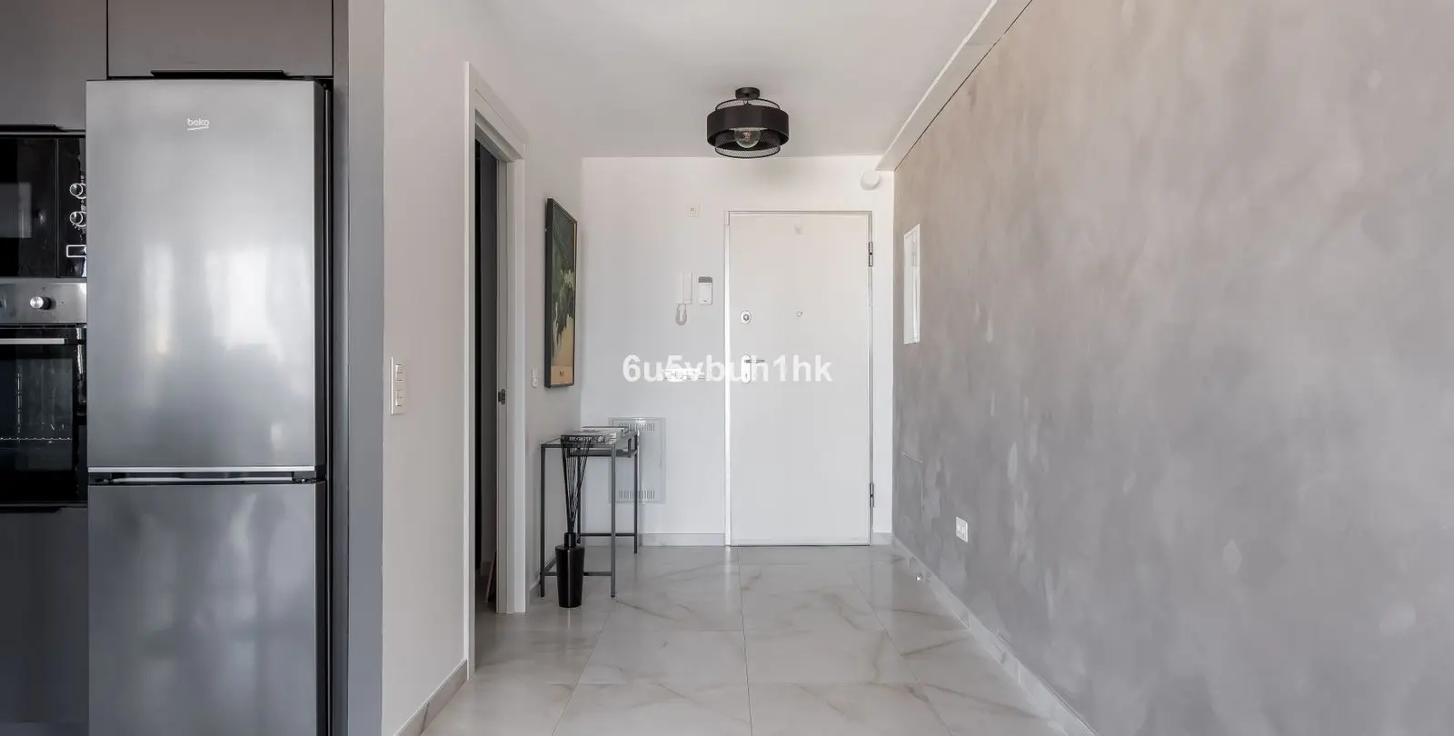 Venta de apartamento en planta media en Las Lagunas 23