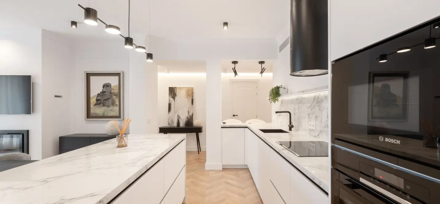 Venta de apartamento en planta baja en Estepona 3