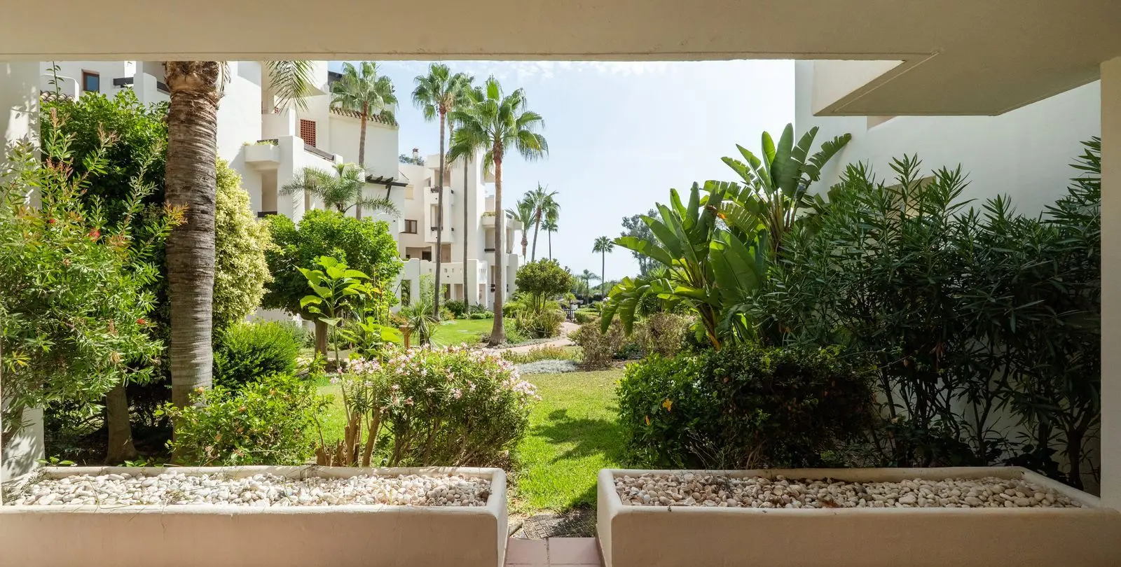 Venta de apartamento en planta baja en Estepona 13