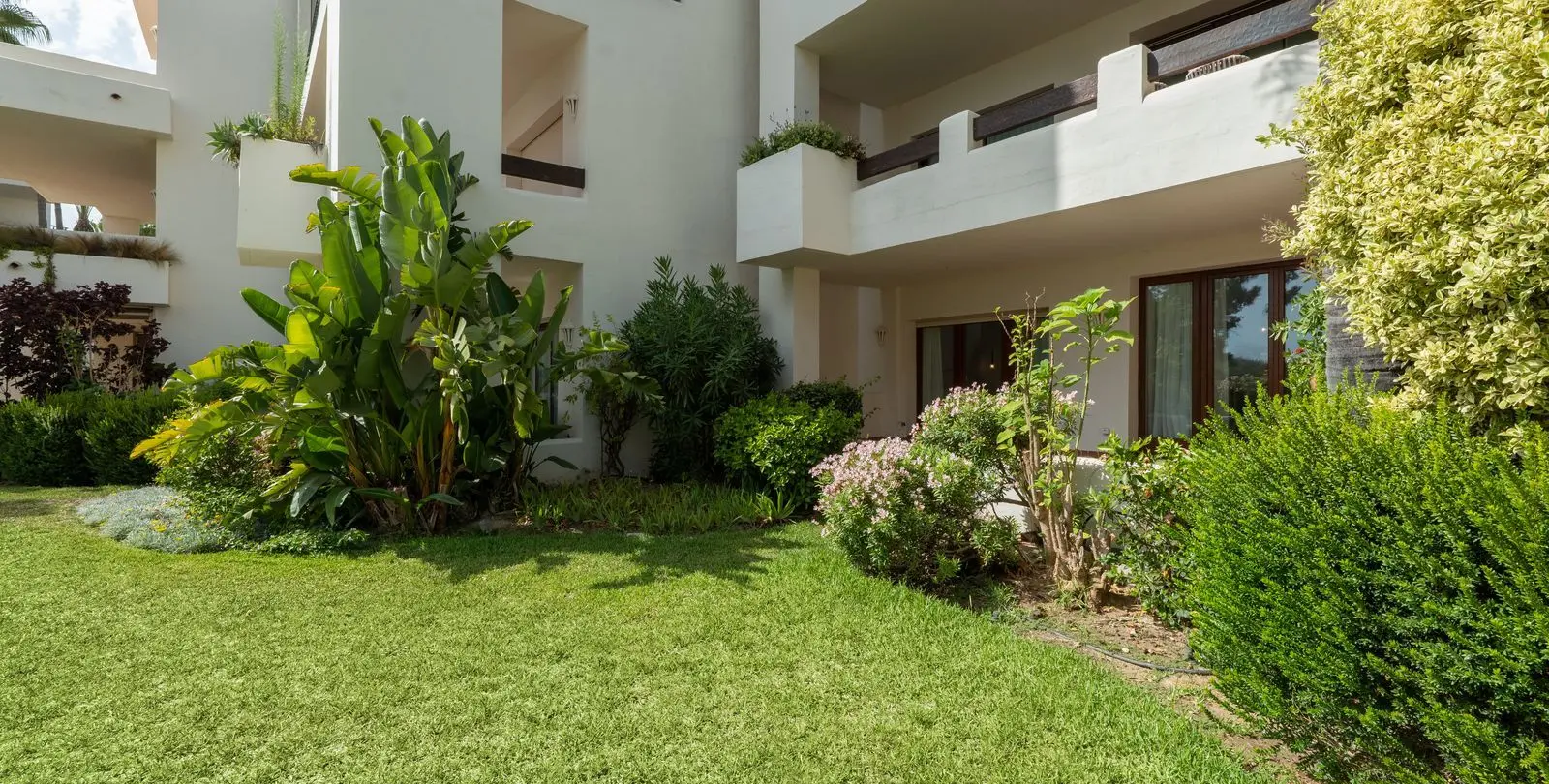 Venta de apartamento en planta baja en Estepona 14