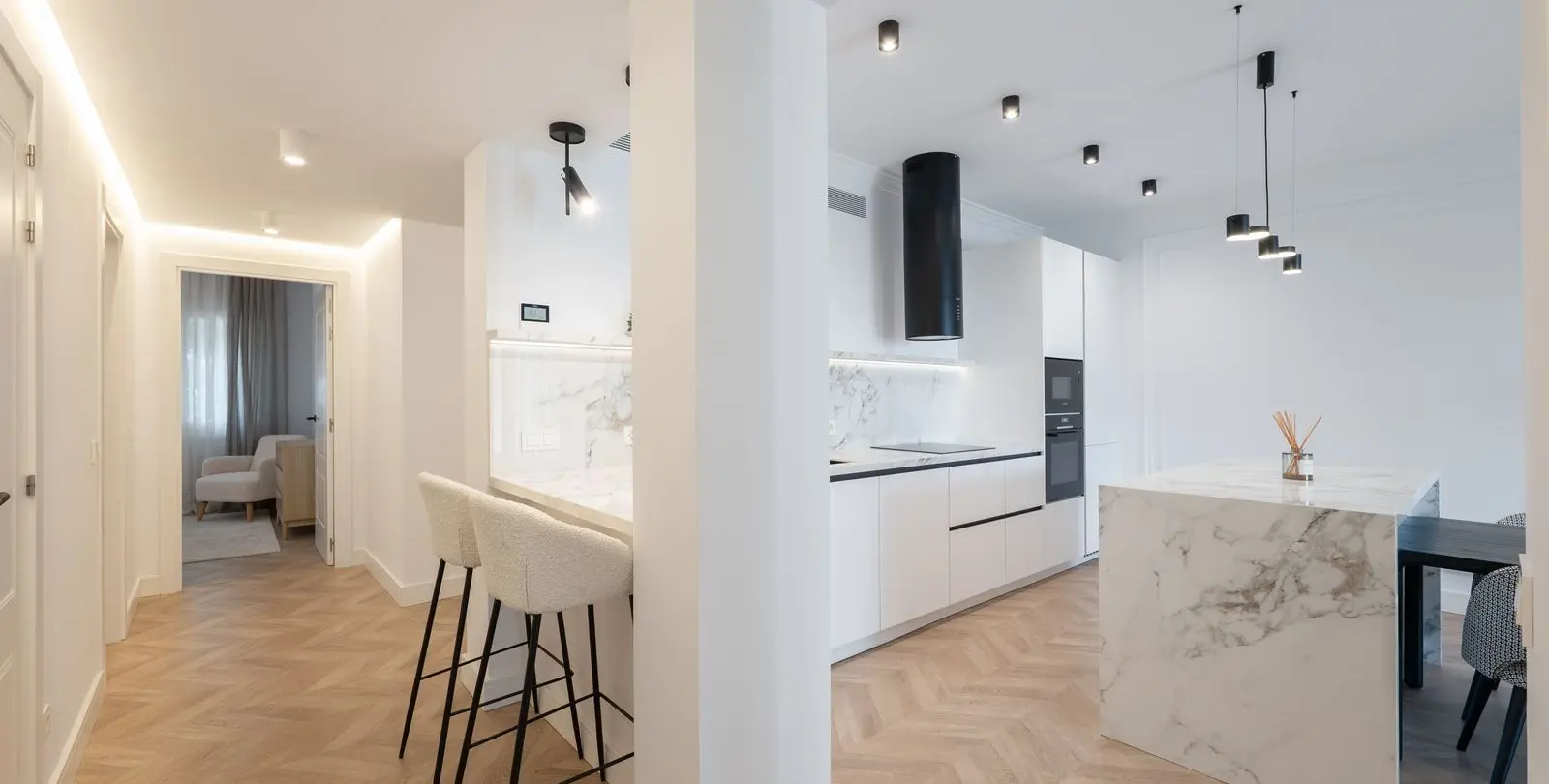 Venta de apartamento en planta baja en Estepona 18