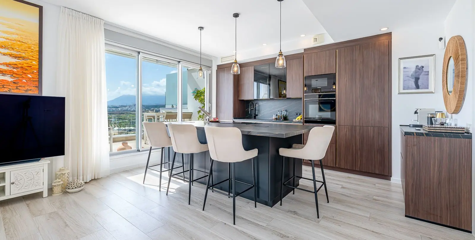 Sale of penthouse in Cancelada 5