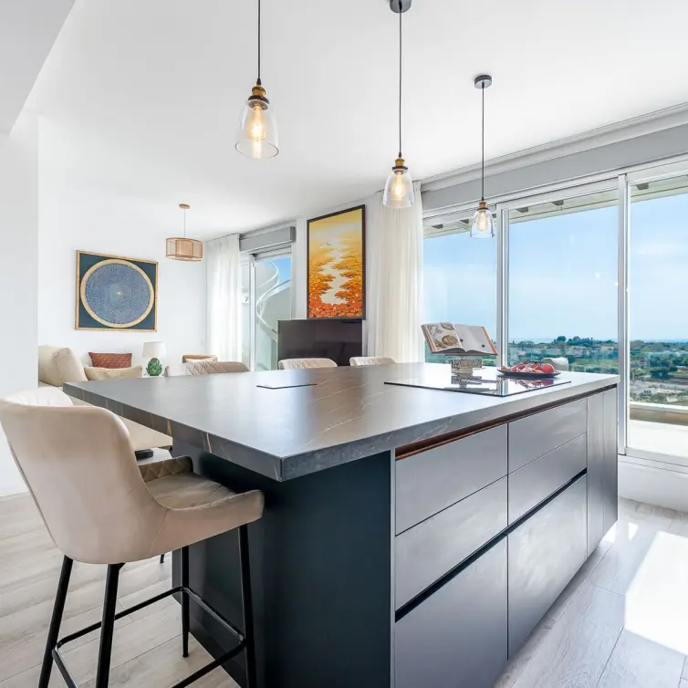 Sale of penthouse in Cancelada